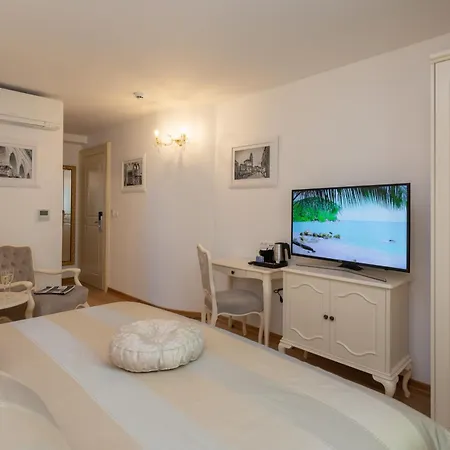 Bed & Breakfast Opera Heritage Split