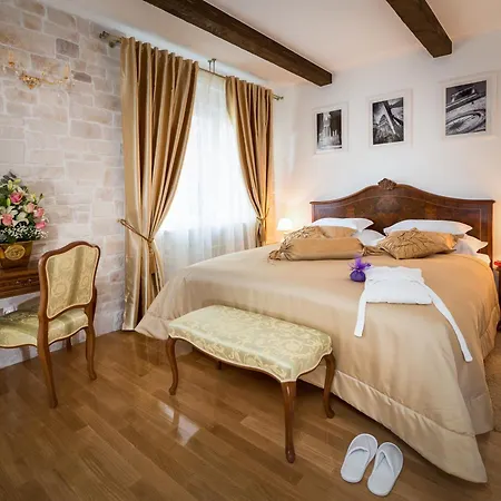 Opera Heritage Bed & Breakfast