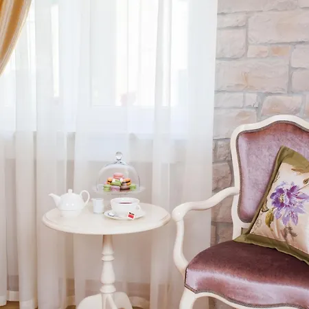 Opera Heritage Bed & Breakfast Split