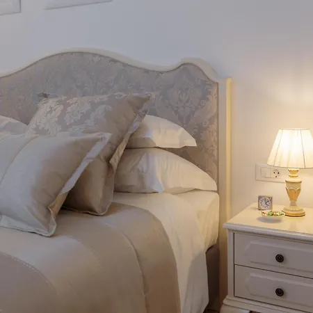 住宿加早餐酒店 Opera Heritage 4*