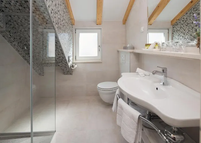 Opera Heritage krevet i doručak Split