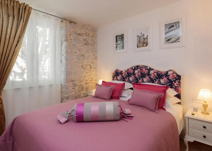 krevet i doručak Opera Heritage 4*